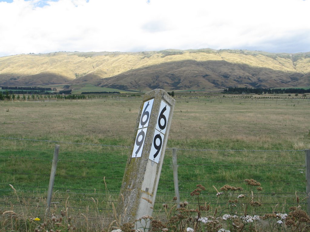 Otago Rail Trail near Middlemarch