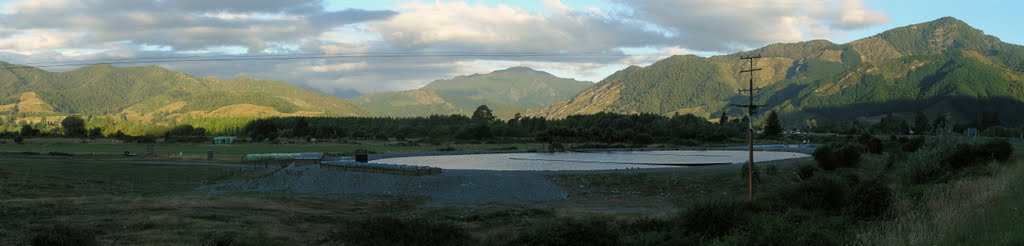 Evening panorama of Murchison valley