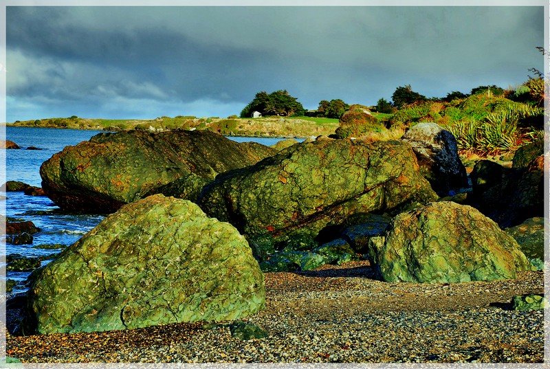 Riverton - Rock Beach (green rocks)