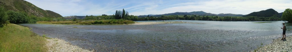 Clutha River, Mouth of Andys Creek, Beaumont.